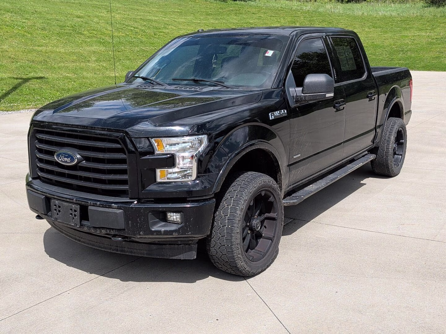 2017 Shadow Black Ford F-150 XLT 4X4 Truck