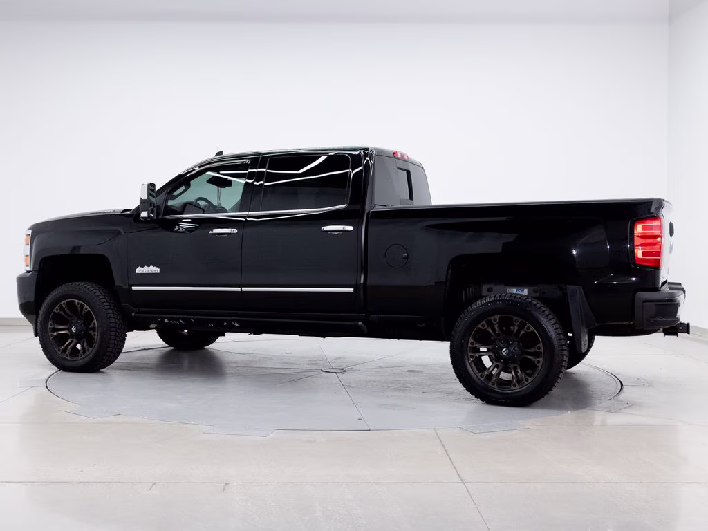 2019 Black Chevrolet Silverado 3500HD High Country 4X4 Truck