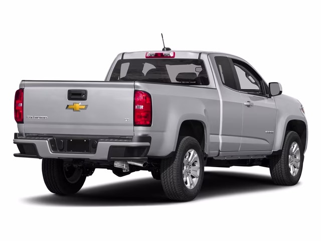2018 Silver Ice Metallic Chevrolet Colorado LT 4X4 Truck