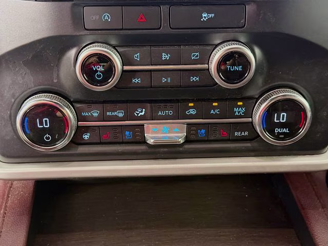 2022 Blue Metallic Ford Expedition Max Limited RWD SUV