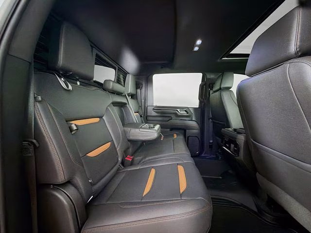 2024 Summit White GMC Sierra 3500HD AT4 4X4 Truck