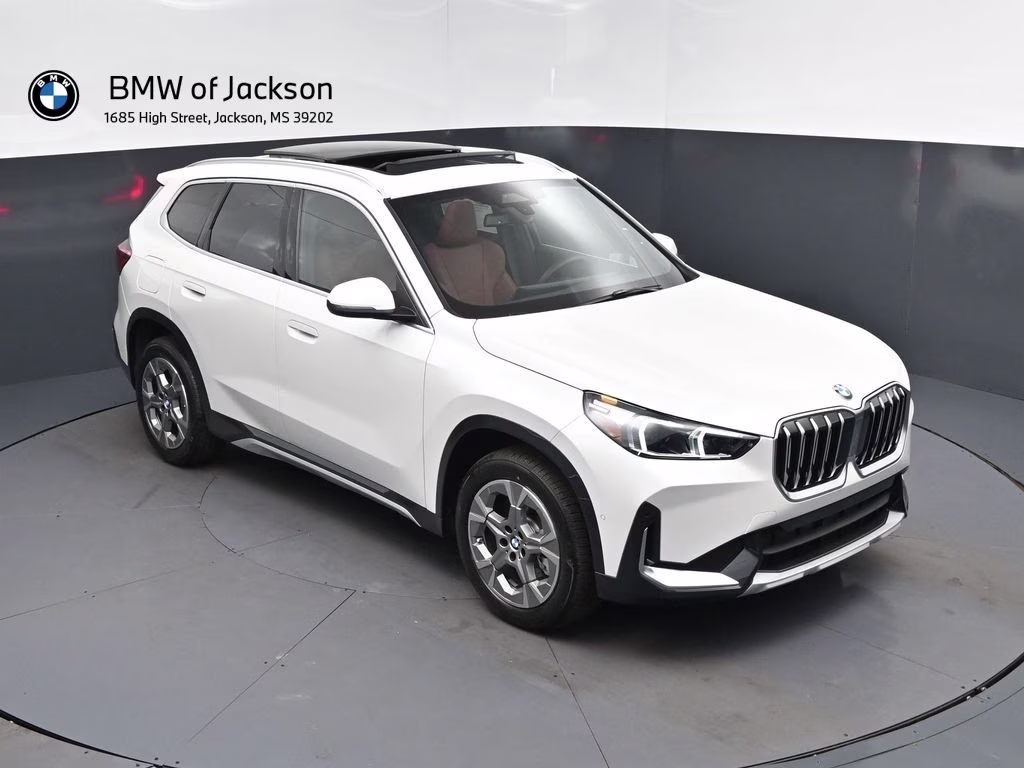 2026 Mineral White Metallic BMW X1 xDrive28i AWD SUV
