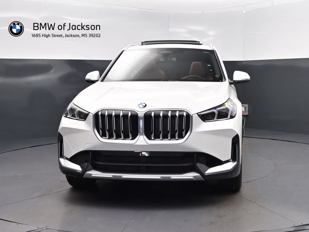 2026 Mineral White Metallic BMW X1 xDrive28i AWD SUV