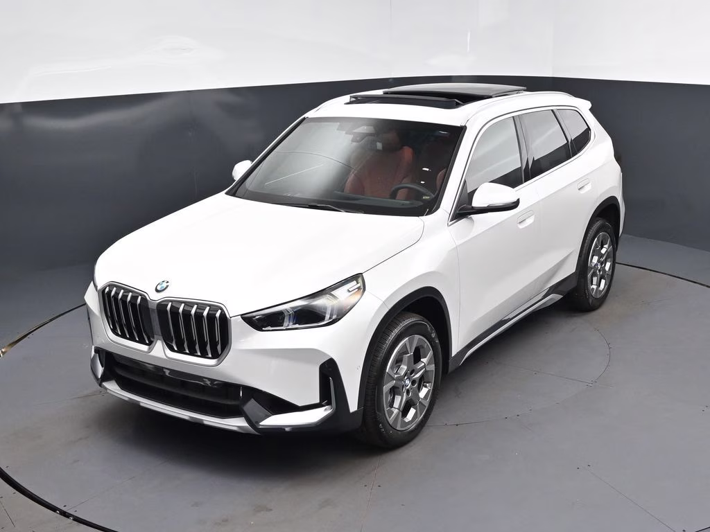 2026 Mineral White Metallic BMW X1 xDrive28i AWD SUV