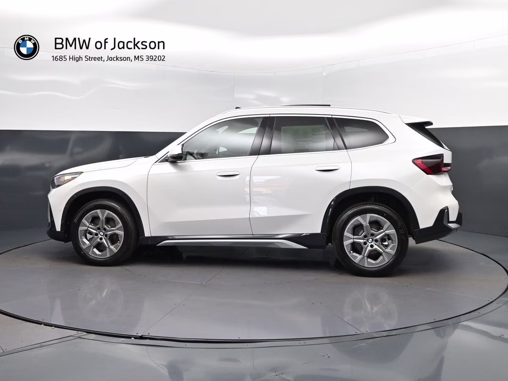 2026 Mineral White Metallic BMW X1 xDrive28i AWD SUV