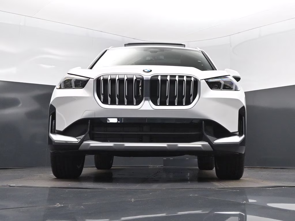 2026 Mineral White Metallic BMW X1 xDrive28i AWD SUV