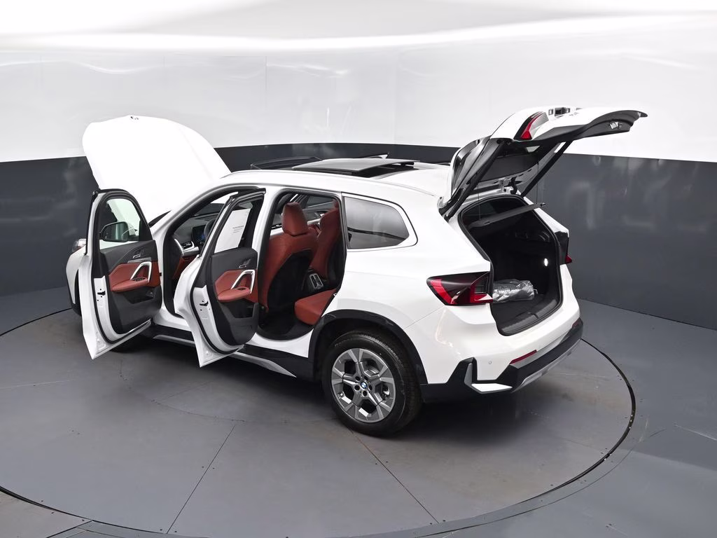 2026 Mineral White Metallic BMW X1 xDrive28i AWD SUV