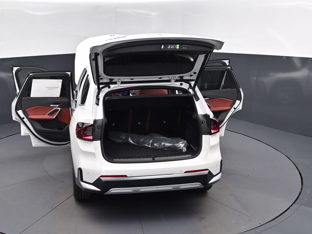 2026 Mineral White Metallic BMW X1 xDrive28i AWD SUV