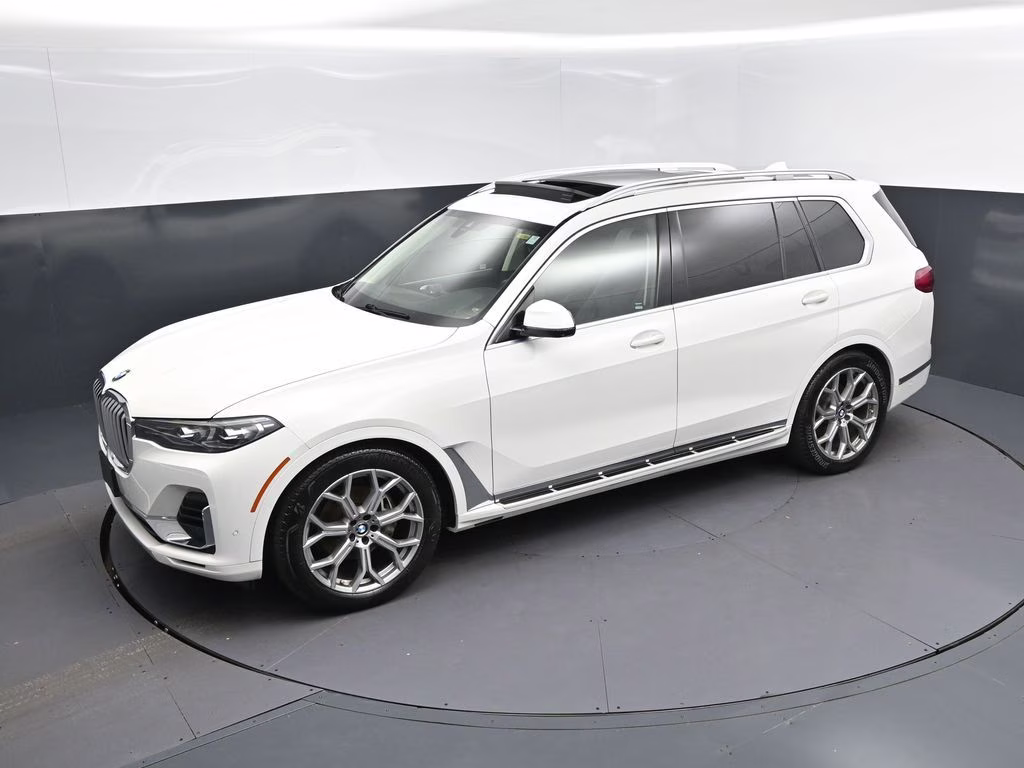2021 Alpine White BMW X7 xDrive40i AWD SUV