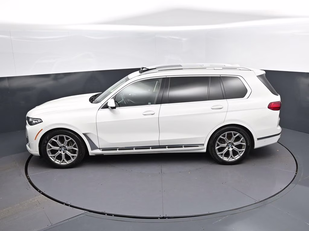 2021 Alpine White BMW X7 xDrive40i AWD SUV
