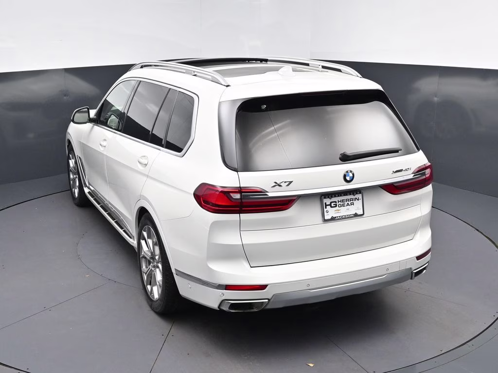 2021 Alpine White BMW X7 xDrive40i AWD SUV