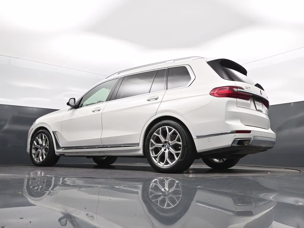 2021 Alpine White BMW X7 xDrive40i AWD SUV