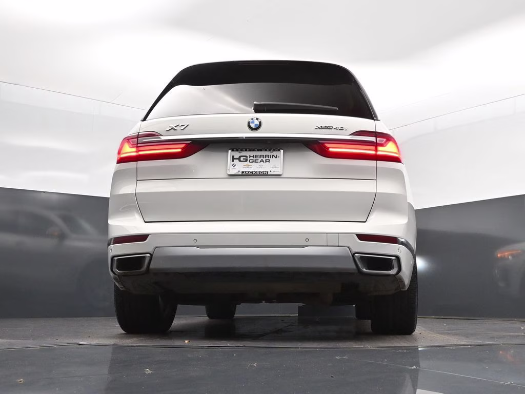 2021 Alpine White BMW X7 xDrive40i AWD SUV