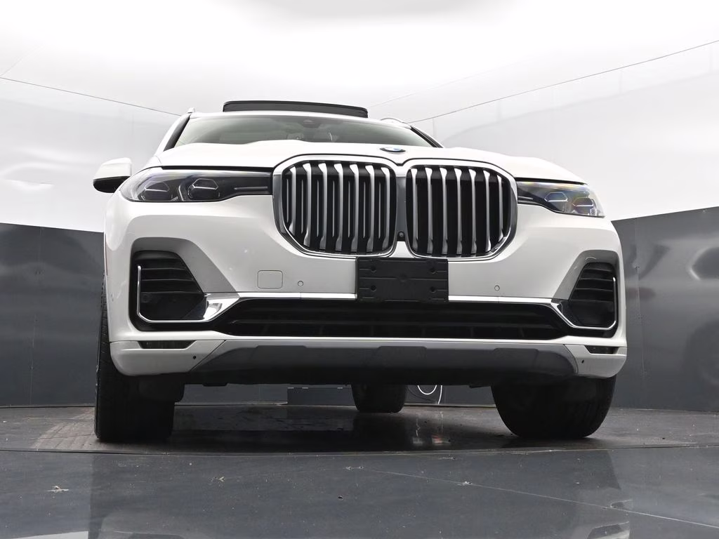 2021 Alpine White BMW X7 xDrive40i AWD SUV