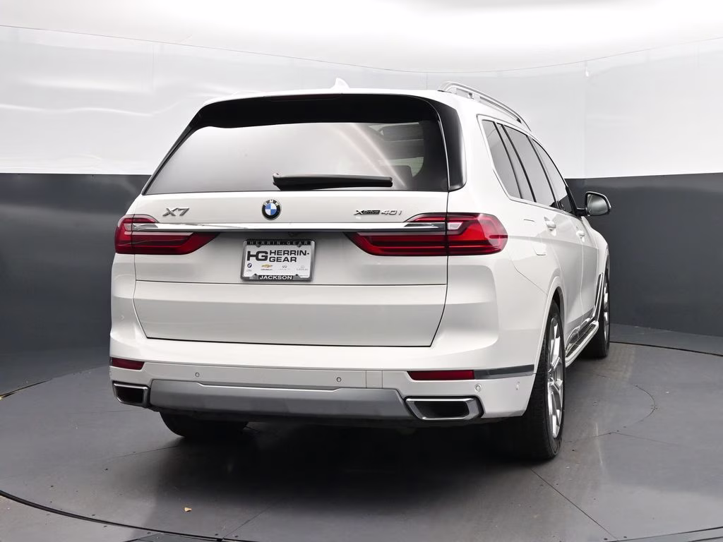 2021 Alpine White BMW X7 xDrive40i AWD SUV
