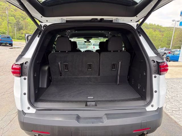 2023 Summit White Chevrolet Traverse LT AWD SUV