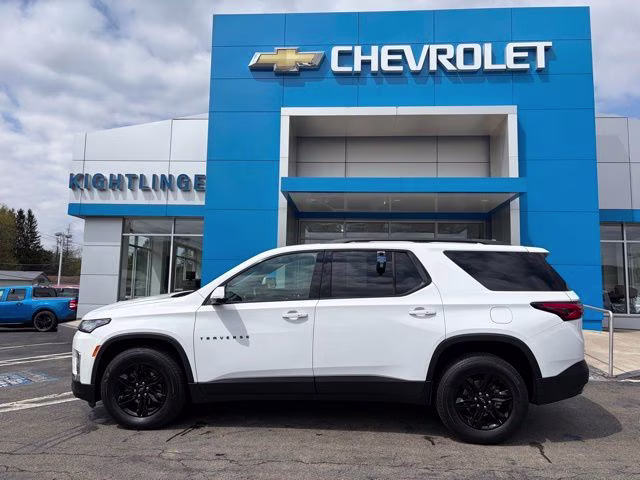 2023 Summit White Chevrolet Traverse LT AWD SUV