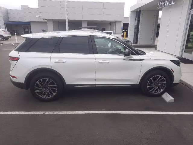 2020 White Lincoln Corsair Standard FWD SUV