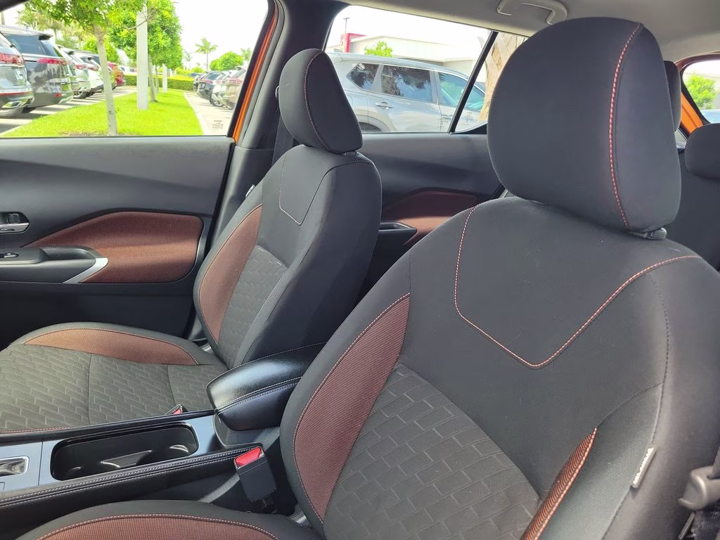 2023 Monarch Orange Metallic/Super Black Nissan Kicks SR FWD SUV