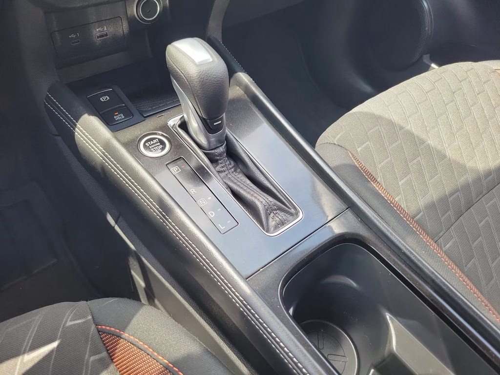 2023 Monarch Orange Metallic/Super Black Nissan Kicks SR FWD SUV