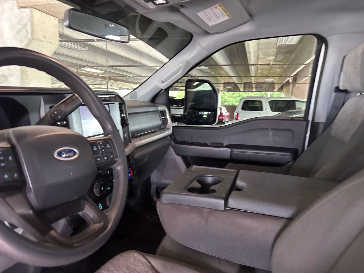 2023 Oxford White Ford Super Duty F-250 SRW XLT 4X4 Truck