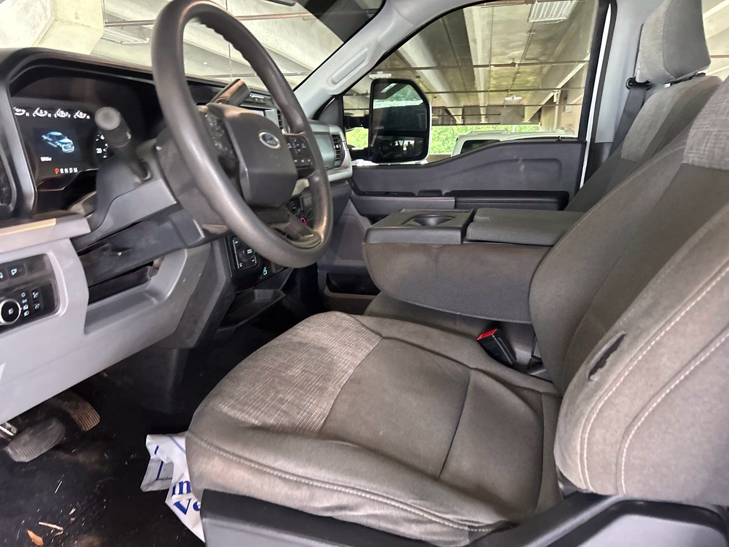 2023 Oxford White Ford Super Duty F-250 SRW XLT 4X4 Truck