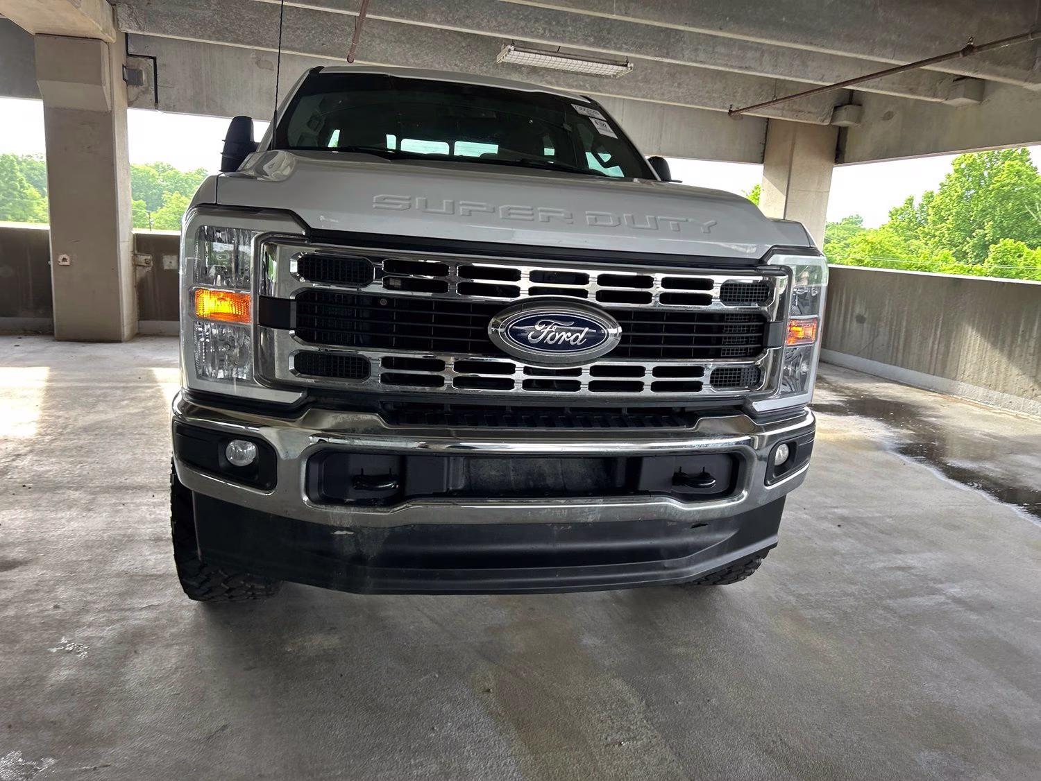 2023 Oxford White Ford Super Duty F-250 SRW XLT 4X4 Truck