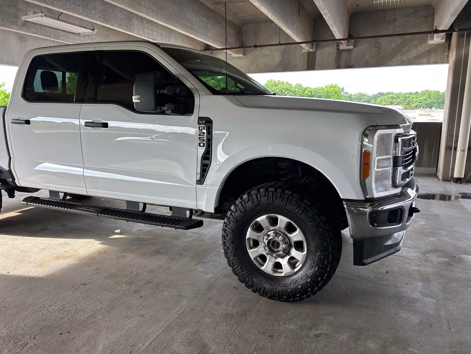 2023 Oxford White Ford Super Duty F-250 SRW XLT 4X4 Truck