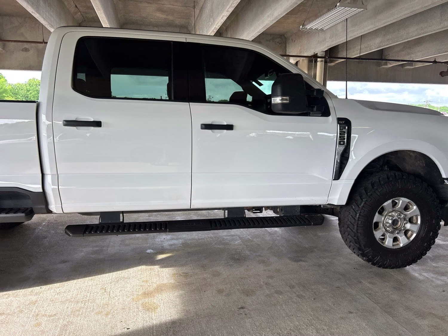 2023 Oxford White Ford Super Duty F-250 SRW XLT 4X4 Truck