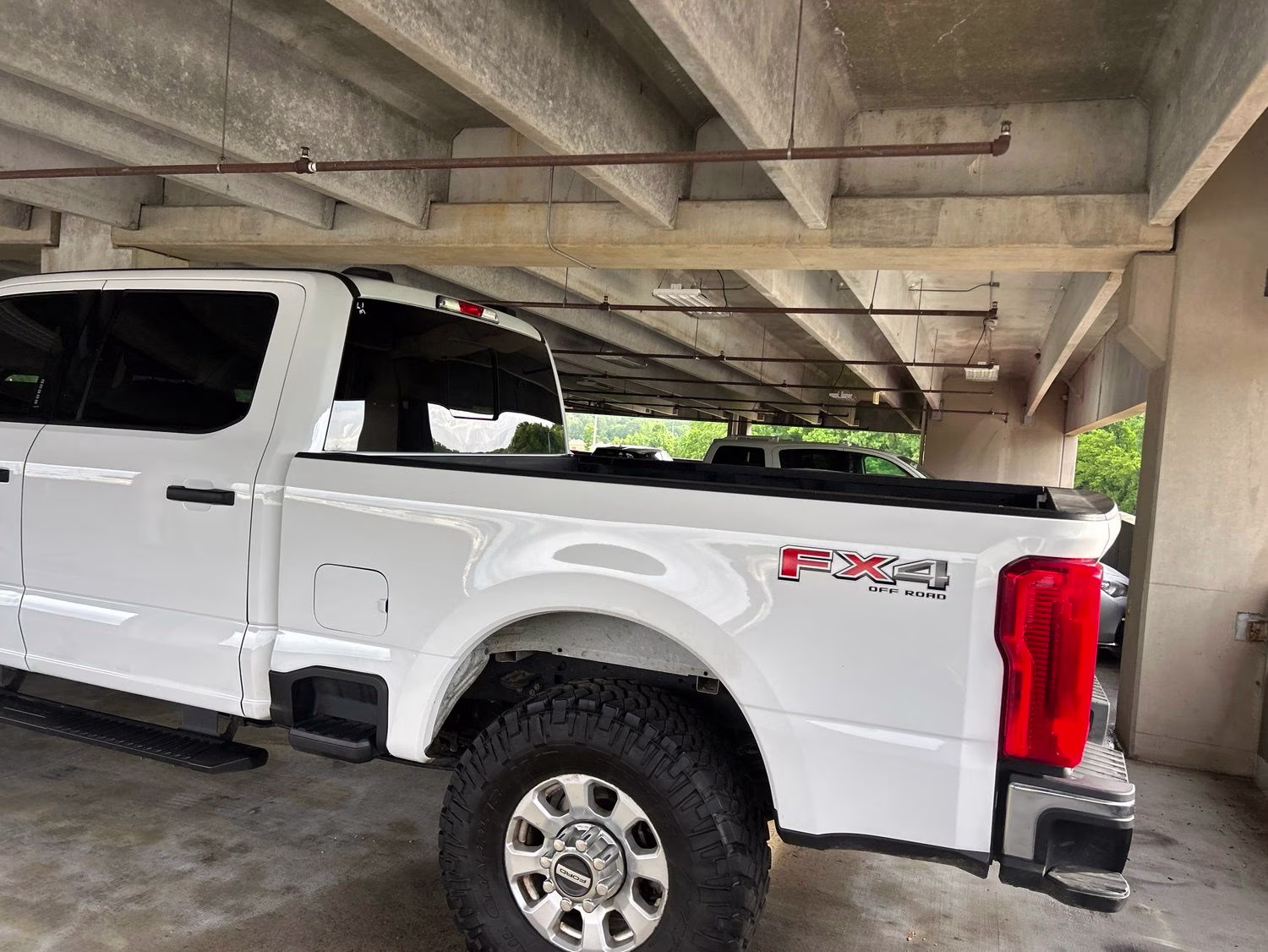 2023 Oxford White Ford Super Duty F-250 SRW XLT 4X4 Truck
