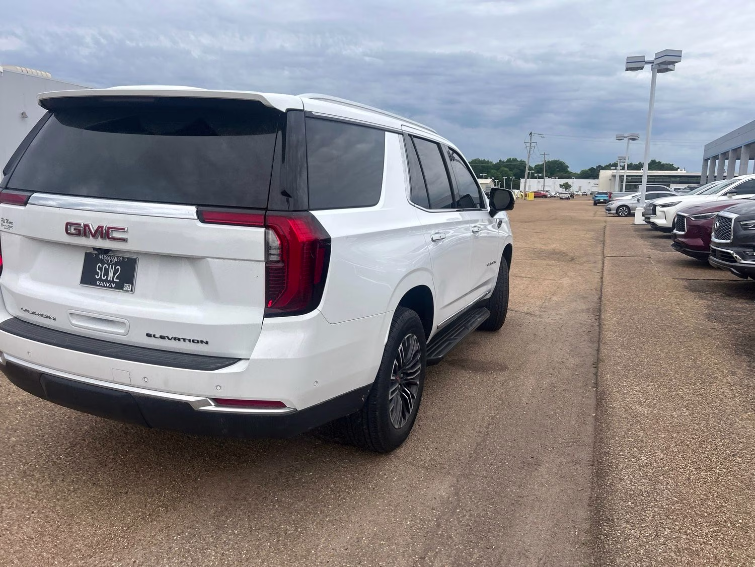 2025 Summit White GMC Yukon Elevation 4X4 SUV