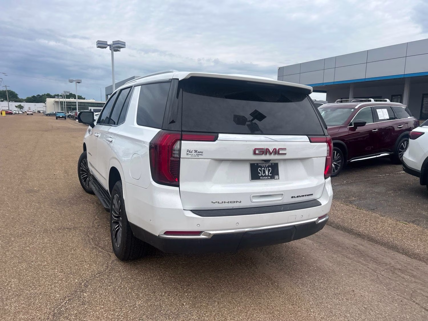 2025 Summit White GMC Yukon Elevation 4X4 SUV