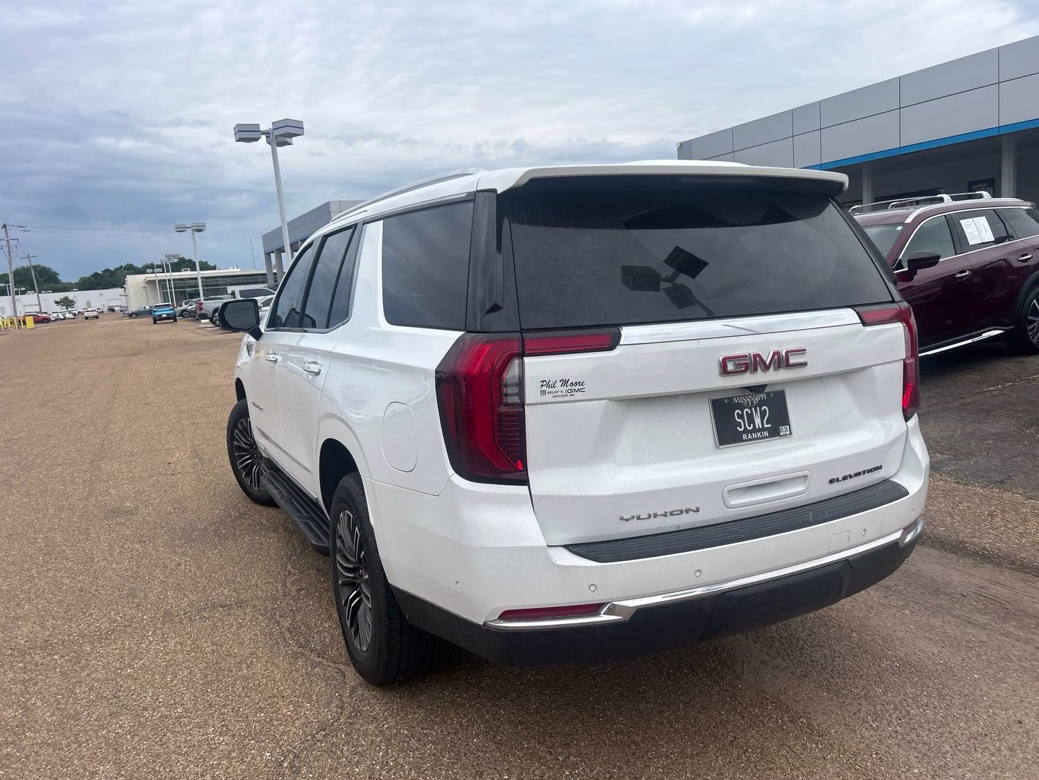 2025 Summit White GMC Yukon Elevation 4X4 SUV