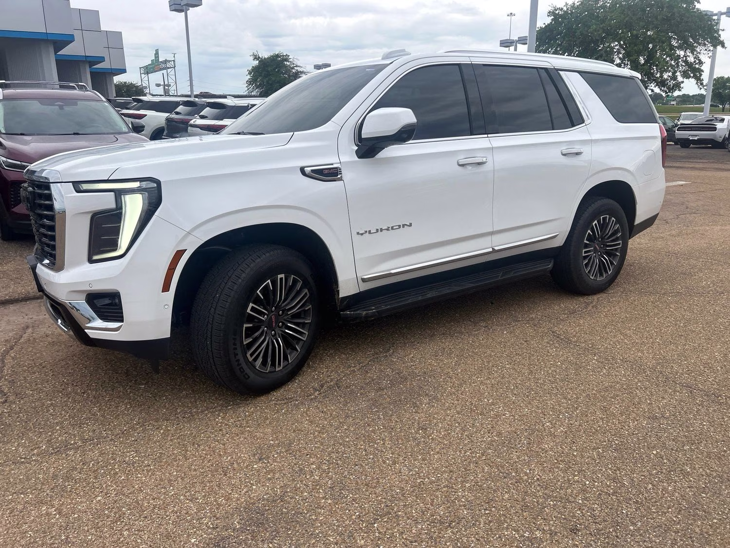 2025 Summit White GMC Yukon Elevation 4X4 SUV