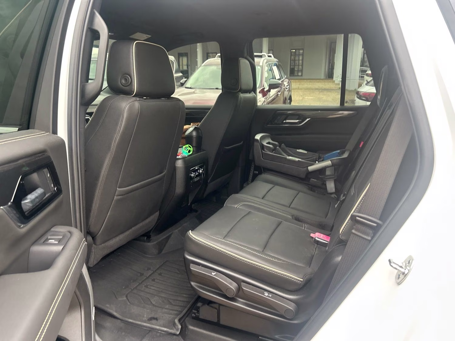 2025 Summit White GMC Yukon Elevation 4X4 SUV
