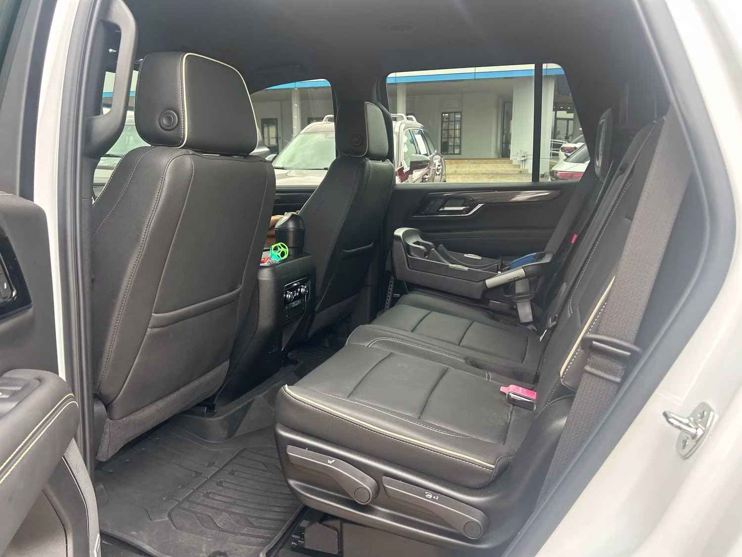 2025 Summit White GMC Yukon Elevation 4X4 SUV