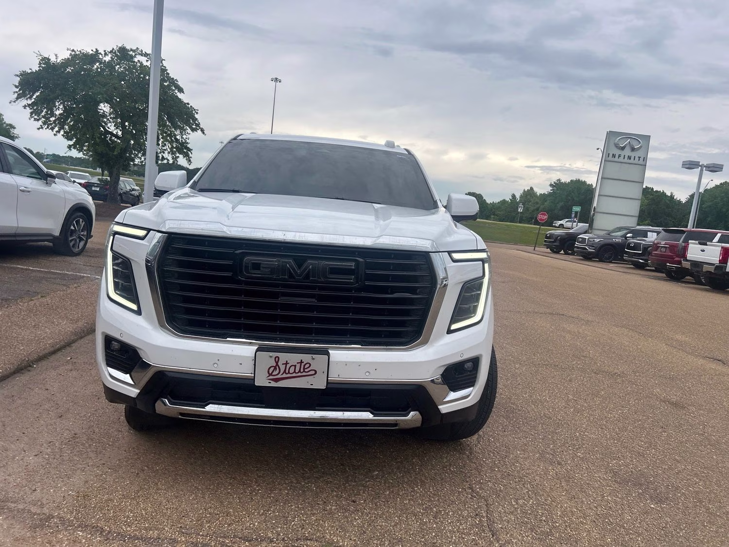 2025 Summit White GMC Yukon Elevation 4X4 SUV