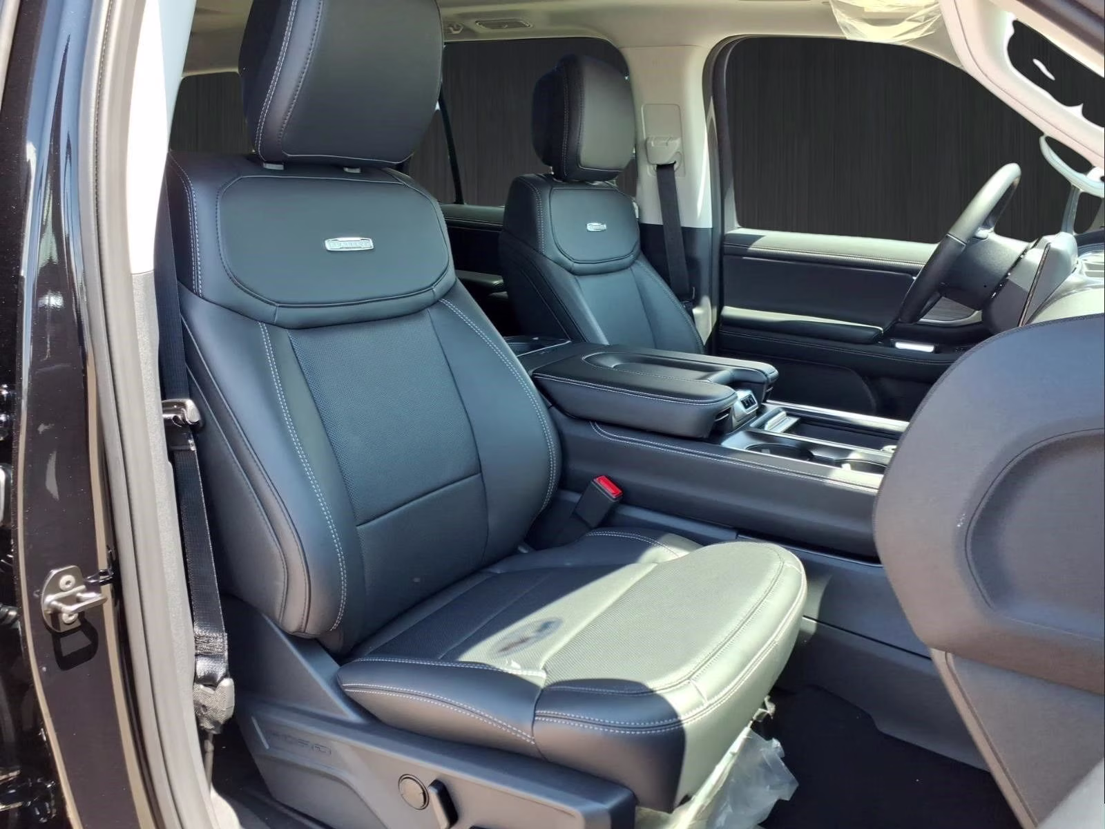 2026 Black Metallic Ford Expedition Platinum 4X4 SUV
