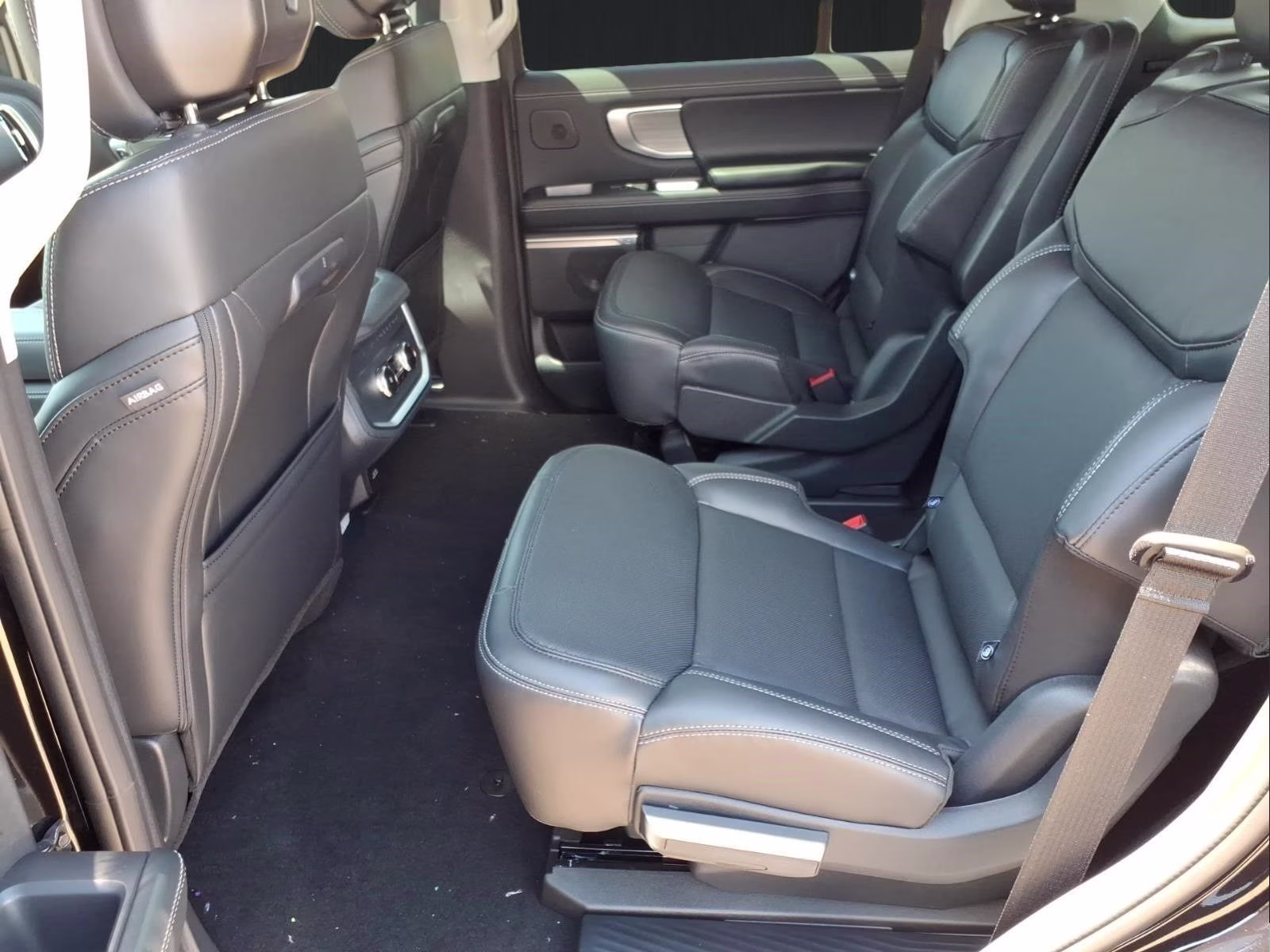 2026 Black Metallic Ford Expedition Platinum 4X4 SUV