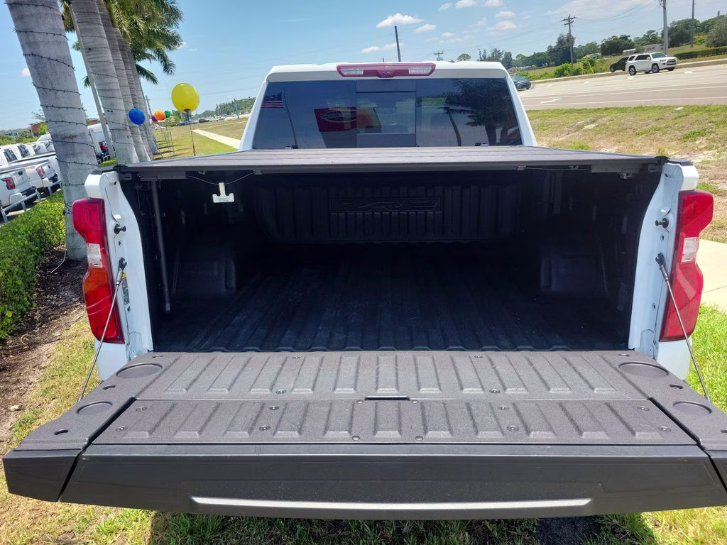 2024 Summit White Chevrolet Silverado 1500 ZR2 4X4 Truck