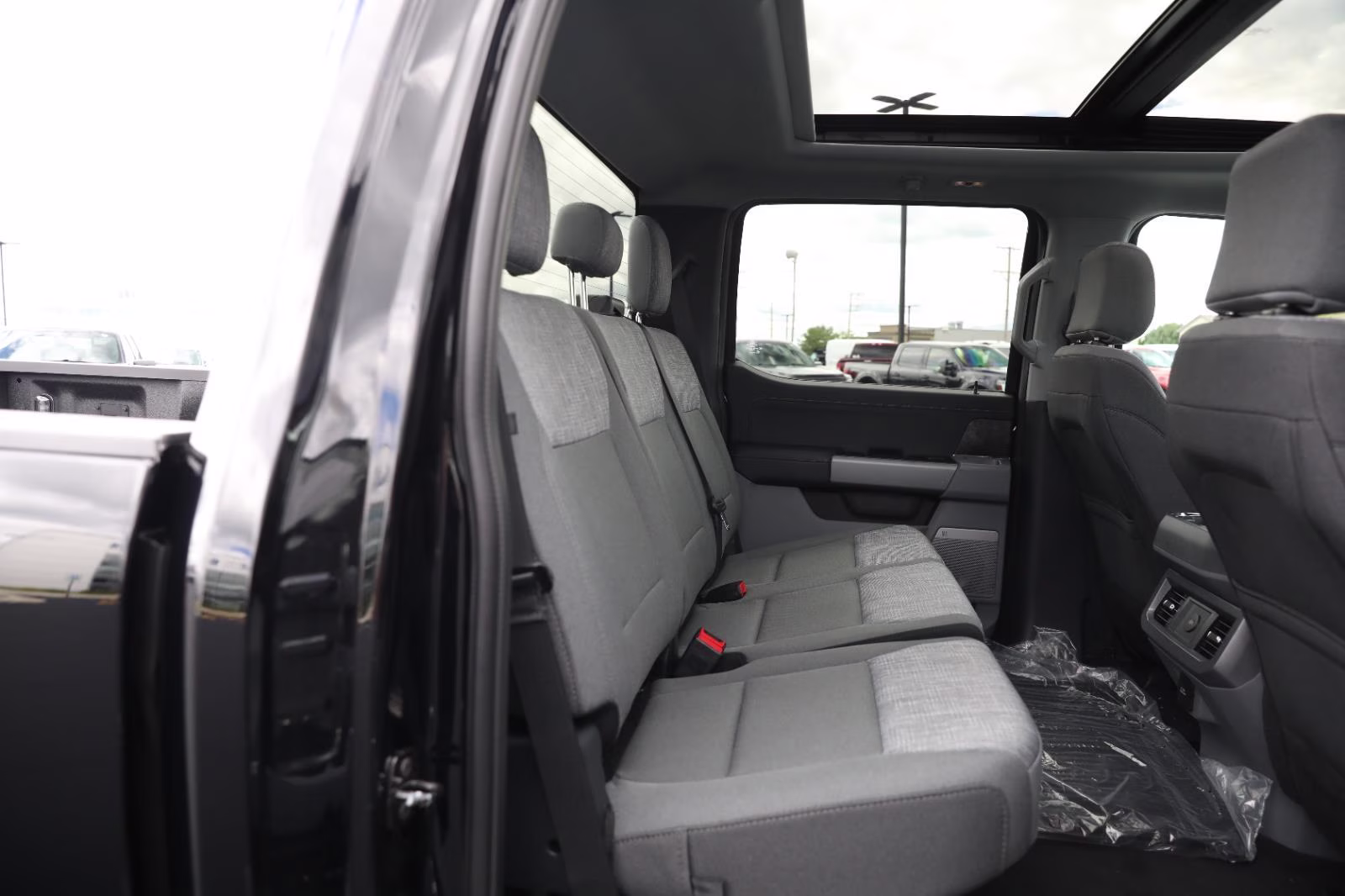 2026 Agate Black Metallic Ford Super Duty F-250 SRW XLT 4X4 Truck