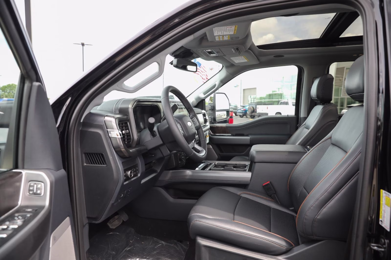 2026 Agate Black Metallic Ford Super Duty F-250 SRW LARIAT 4X4 Truck