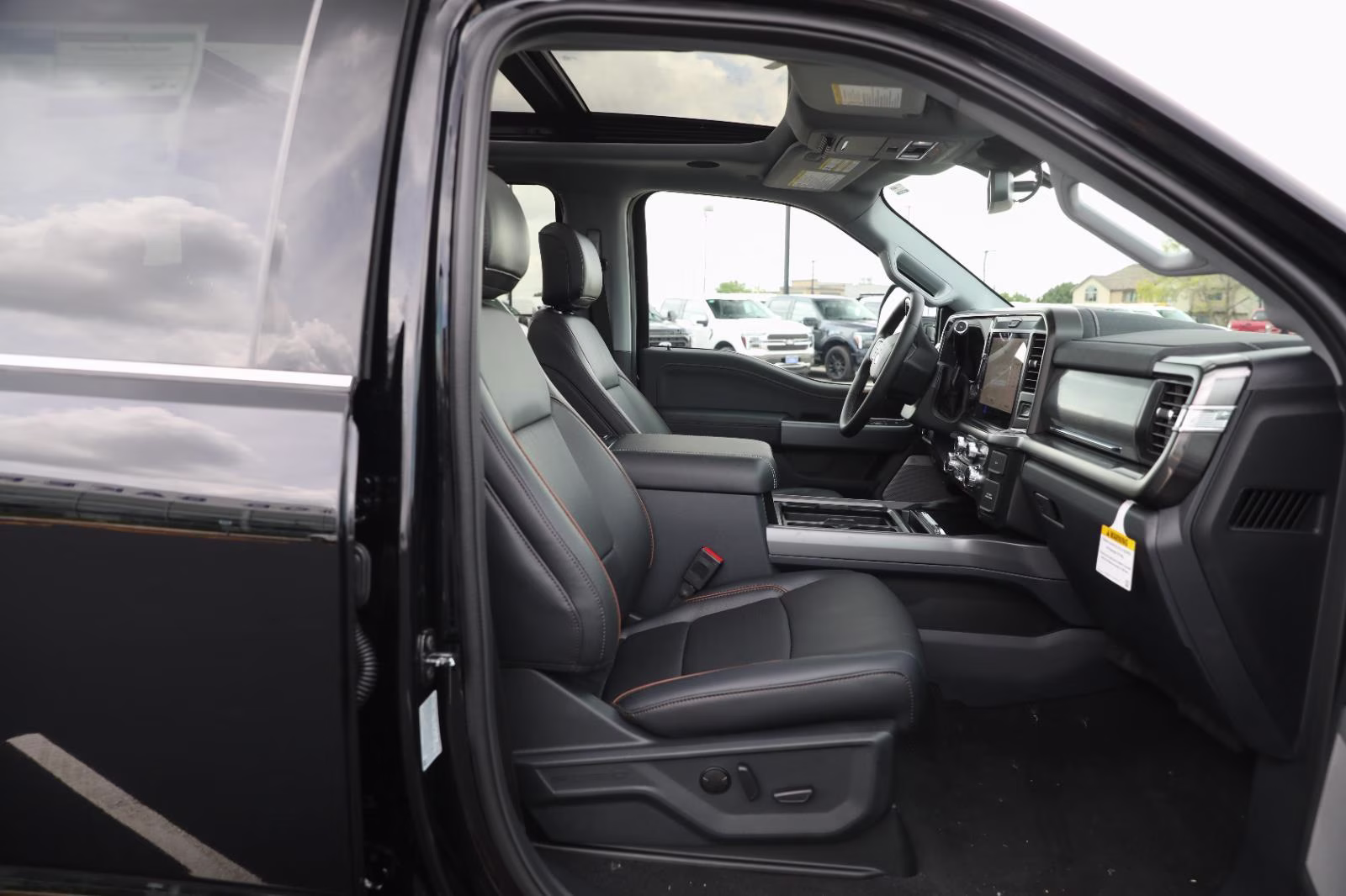 2026 Agate Black Metallic Ford Super Duty F-250 SRW LARIAT 4X4 Truck