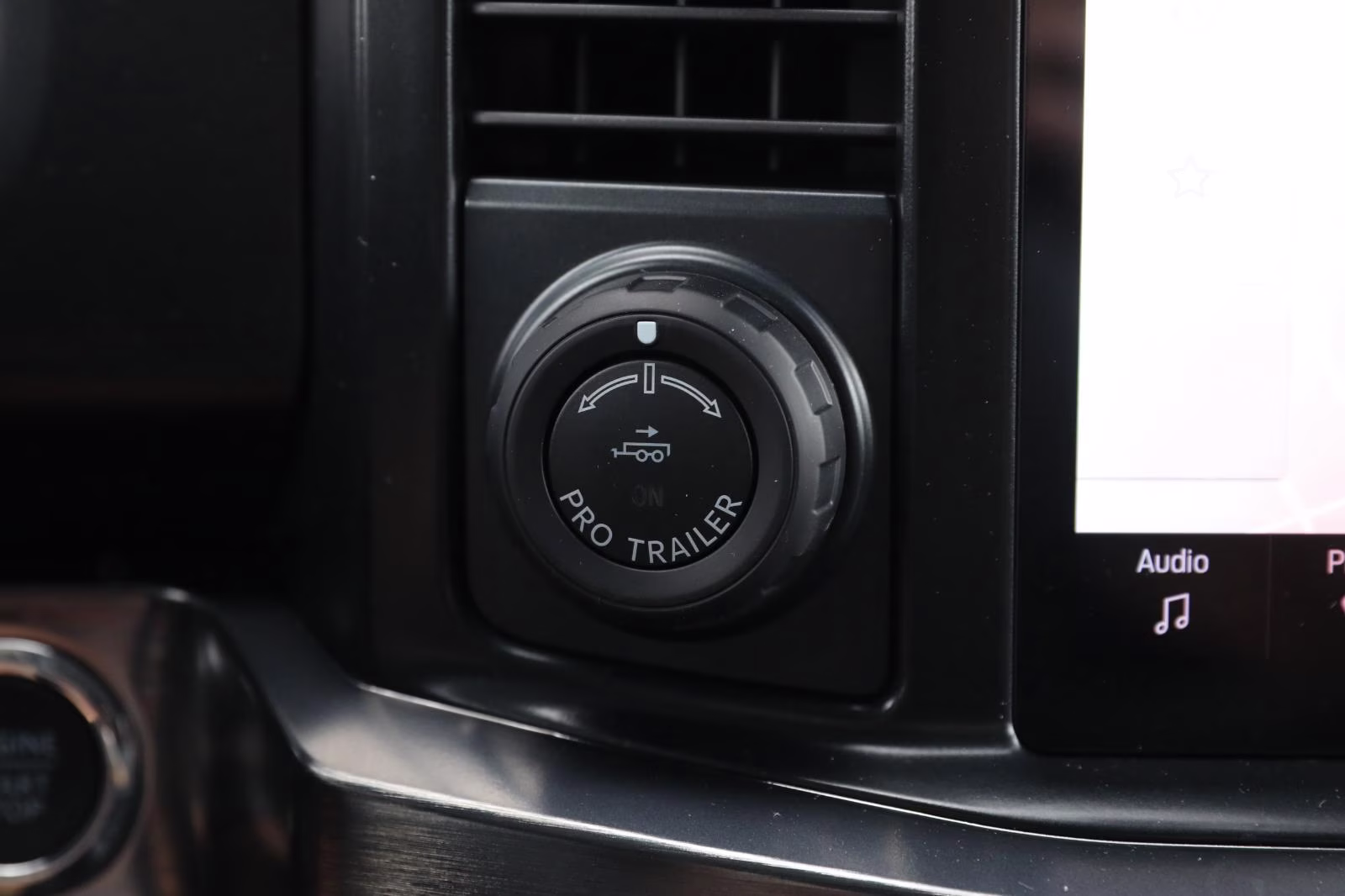 2026 Agate Black Metallic Ford Super Duty F-250 SRW LARIAT 4X4 Truck