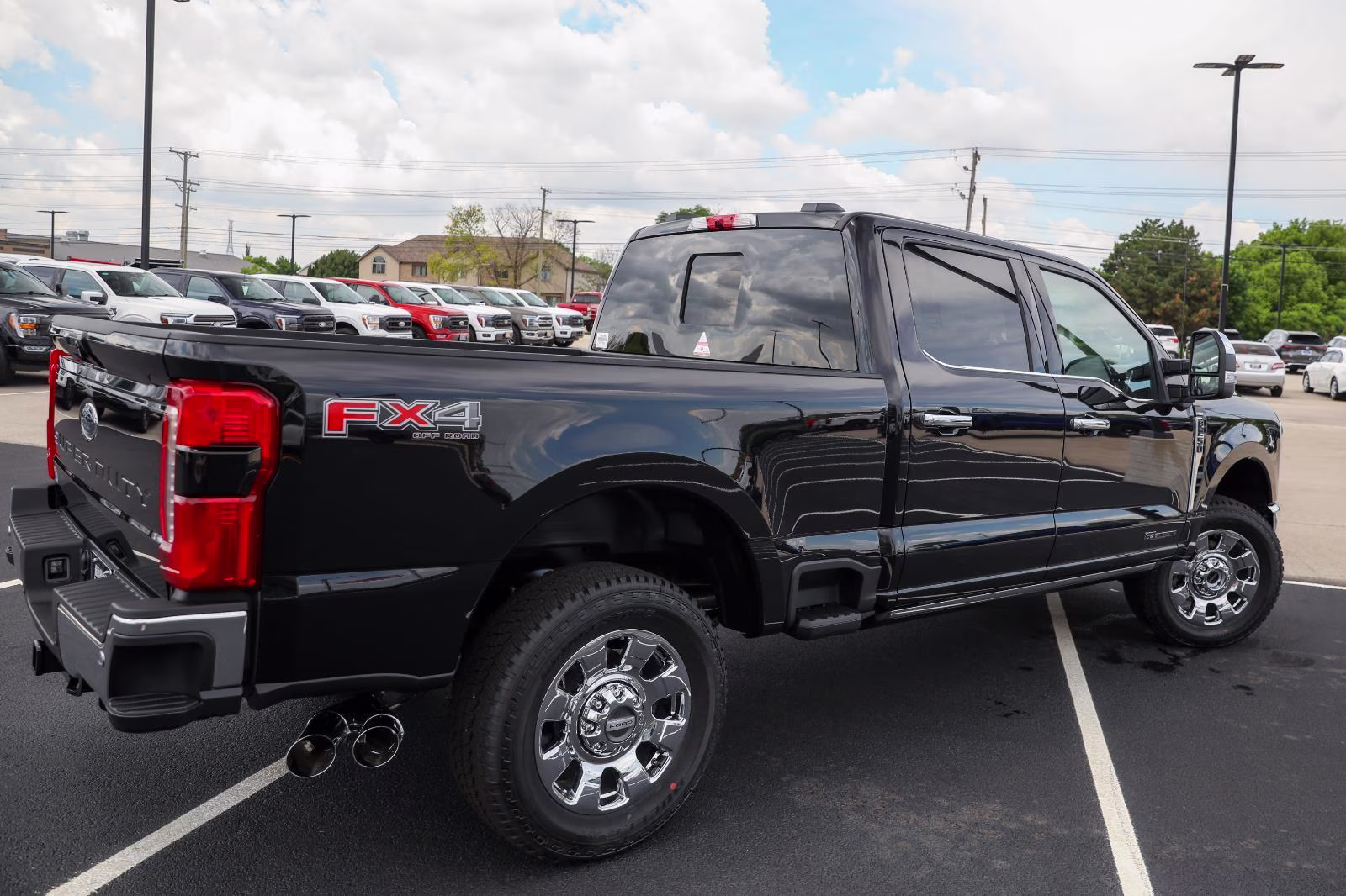 2026 Agate Black Metallic Ford Super Duty F-250 SRW LARIAT 4X4 Truck