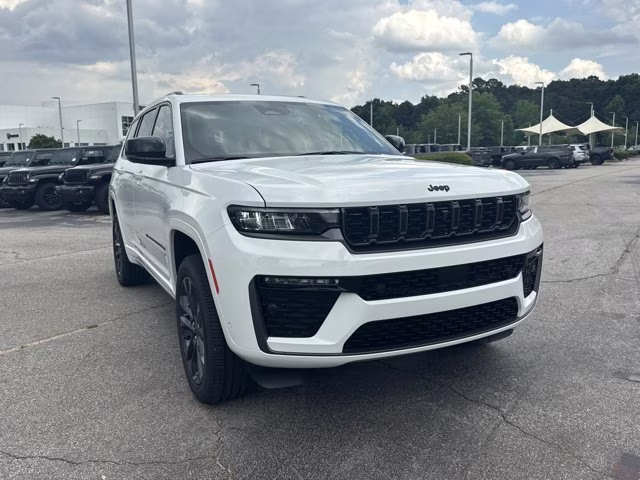 2026 Bright White Clearcoat Jeep Grand Cherokee L Limited Reserve 4X4 SUV