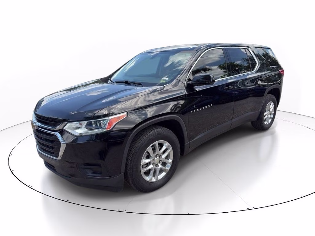 2020 Mosaic Black Metallic Chevrolet Traverse LS FWD SUV