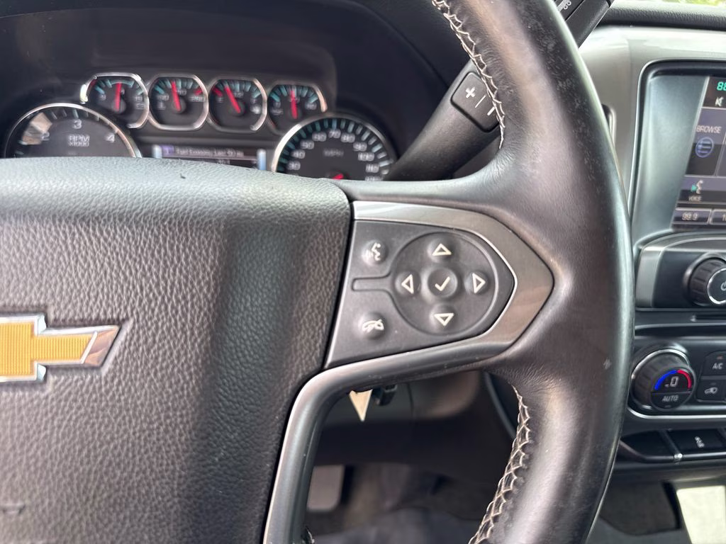 2014 White Diamond Tricoat Chevrolet Silverado 1500 LT RWD Truck