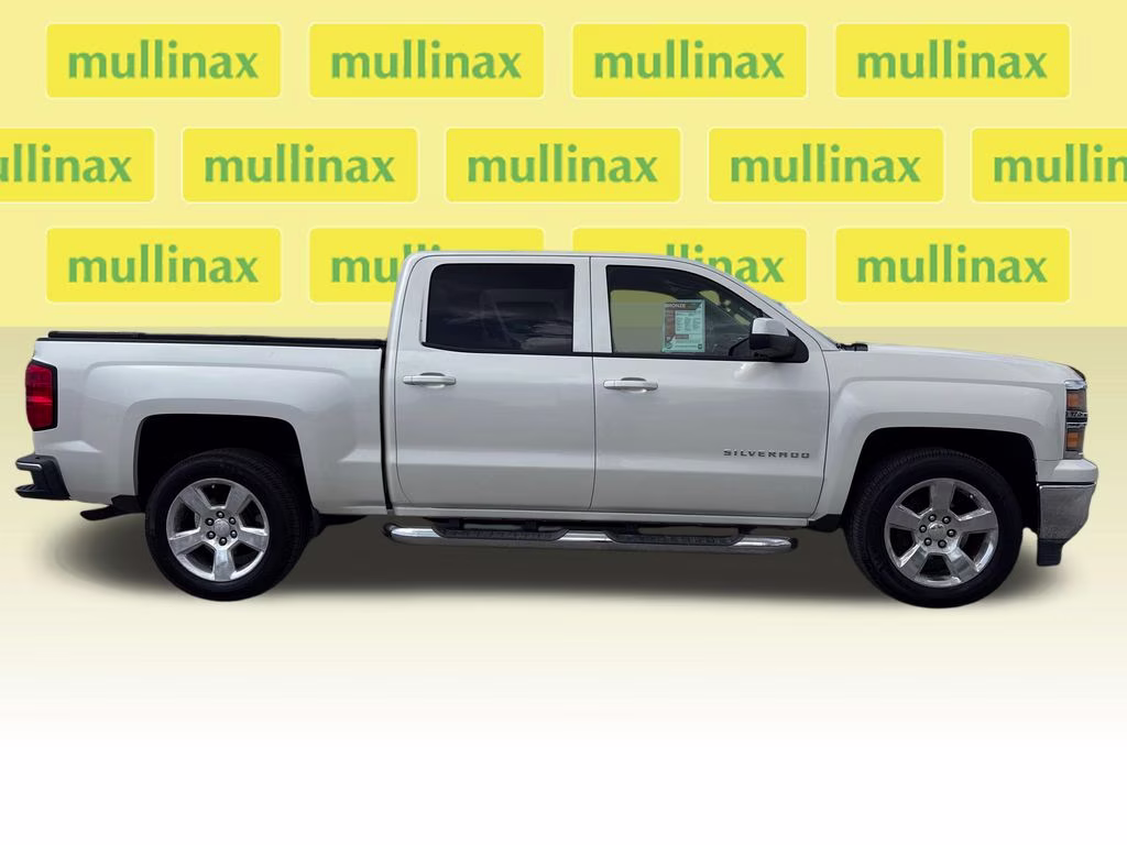2014 White Diamond Tricoat Chevrolet Silverado 1500 LT RWD Truck