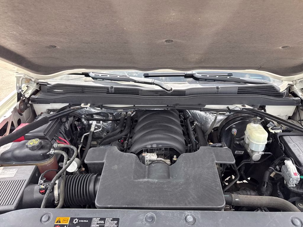 2014 White Diamond Tricoat Chevrolet Silverado 1500 LT RWD Truck